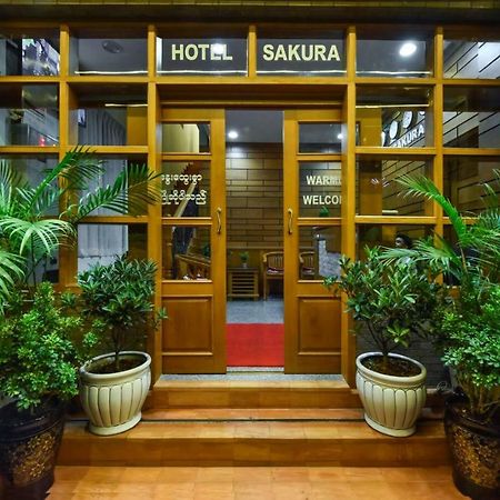 Hotel Sakura Pyinoolwin Pyin U Lwin Exterior foto